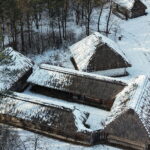 Tokarnia. Muzeum Wsi Kieleckiej zimą - Radio Kielce