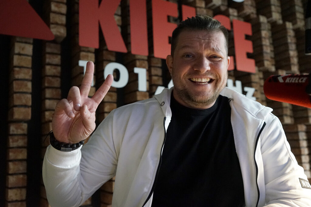 „Orzełek Iggy” lata także dzięki Kielczaninowi. Krystian Dulnik wśród twórców nowej animacji