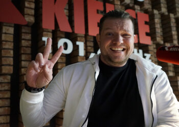 „Orzełek Iggy” lata także dzięki Kielczaninowi. Krystian Dulnik wśród twórców nowej animacji