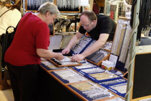 Kielce. Giełda Minerałów, Biżuterii i Skamieniałości - Radio Kielce