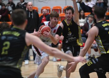 28.03.2026. Kielce. II liga koszykarzy: UJK Kielce - GMS Polaris KKS Tarnowskie Góry / Fot. UJK Kielce