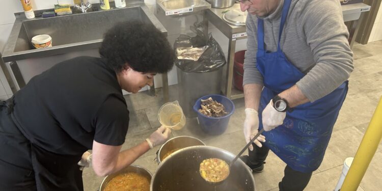 Kielecki Bank Żywności wspiera osoby bezdomne