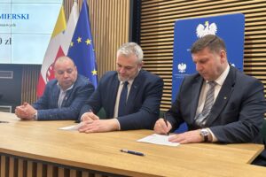 16.02.2026. Kielce. Podpisanie umów na realizację programu „Opieka Wytchnieniowa” / Fot. Iwona Murawska-Bujnowicz - Radio Kielce