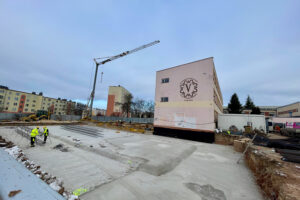 03.02.2026. Kielce. Budowa hali przy V Liceum Ogólnokształcącym im. ks. Piotra Ściegiennego w Kielcach / Fot. Wiktor Taszłow - Radio Kielce