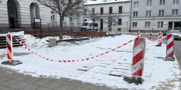 Utrudniony przejazd przez Plac Konstytucji 3 Maja