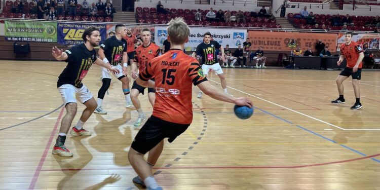 31.01.2026. Ostrowiec Św. I liga piłki ręcznej: KSZO Ostrowiec - Handball Pałac Tarnów / Fot. Kamil Król - Radio Kielce