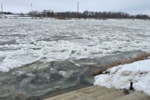 W Sandomierzu zamarzła Wisła