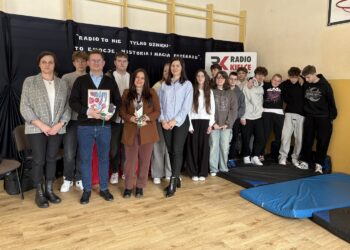 Jak wygląda praca dziennikarza radiowego?