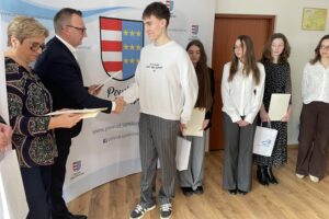 10.02.2026. Sandomierz. Przekazanie stypendiów premiera rządu za wyniki w nauce / Fot. Grażyna Szlęzak-Wójcik - Radio Kielce