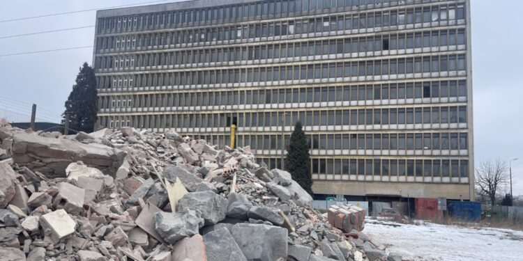 Tragedia podczas prac budowlanych. Nie żyje mężczyzna