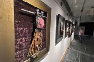 Wystawa w „Windzie” stawia pytania i zachwyca - Radio Kielce