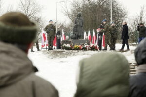 Zostali wydarci z domów rodzinnych i trafili na Sybir - Radio Kielce