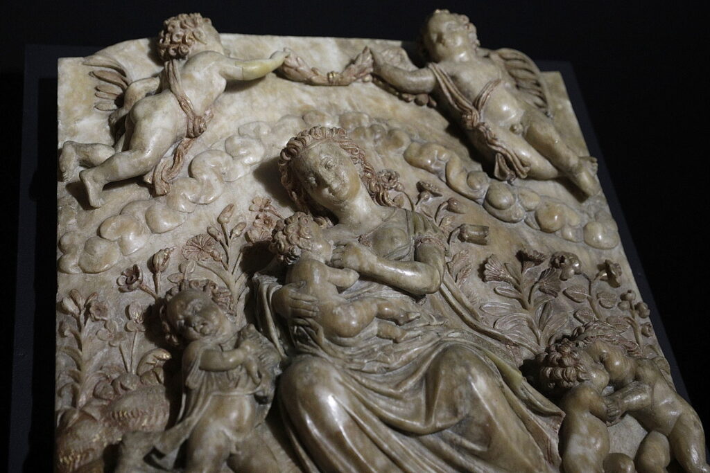 Miłość niejedno ma imię. Wystawa nie tylko dla zakochanych - Radio Kielce