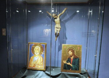 Święci i ich historie