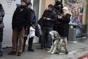 12.02.2026. Kielce. Kolejki do pączkarni w Tłusty Czwartek / Fot. Jarosław Kubalski - Radio Kielce