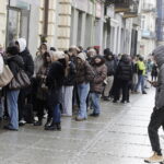 Cukiernie oblężone, bo każdy chce zjeść pączka - Radio Kielce 12.02.2026. Kielce. Kolejki do pączkarni w Tłusty Czwartek / Fot. Jarosław Kubalski - Radio Kielce