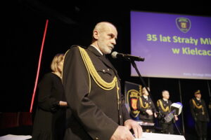 Uroczystość 35-lecia Straży Miejskiej w Kielcach - Radio Kielce