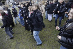 Kielce. Happening "Taniec przeciwko przemocy" - Radio Kielce