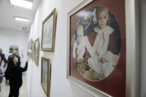 Nić prowadzi przez największe światowe dzieła - Radio Kielce Nić prowadzi przez największe światowe dzieła - Radio Kielce