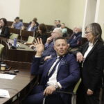 Po czterech remisach wybrano przewodniczącego - Radio Kielce