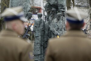 Kielczanie oddali hołd bohaterom - Radio Kielce Kielczanie oddali hołd bohaterom - Radio Kielce