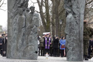 Kielczanie oddali hołd bohaterom - Radio Kielce Kielczanie oddali hołd bohaterom - Radio Kielce