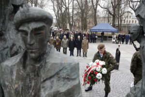 Kielczanie oddali hołd bohaterom - Radio Kielce Kielczanie oddali hołd bohaterom - Radio Kielce