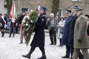 Kielczanie oddali hołd bohaterom - Radio Kielce Kielczanie oddali hołd bohaterom - Radio Kielce