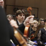 20.02.2026. Kielce. Filharmonia Świętokrzyska. Koncert „Puszcza Jodłowa”, podczas którego odbył się finał Międzynarodowego Konkursu Kompozytorskiego „Żeromski 2025” / Fot. Jarosław Kubalski - Radio Kielce