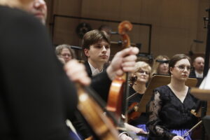 20.02.2026. Kielce. Filharmonia Świętokrzyska. Koncert „Puszcza Jodłowa”, podczas którego odbył się finał Międzynarodowego Konkursu Kompozytorskiego „Żeromski 2025” / Fot. Jarosław Kubalski - Radio Kielce