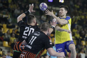 Industria odniosła pewne zwycięstwo - Radio Kielce