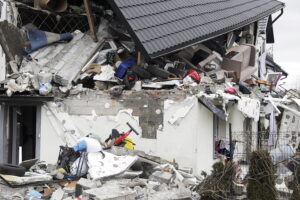 23.02.2026. Brzezinki w gminie Masłów. Dom jednorodzinny po wybuchu butli z gazem / Fot. Jarosław Kubalski - Radio Kielce