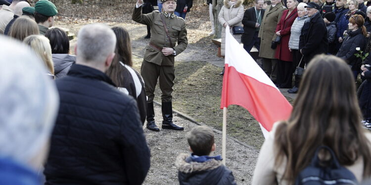 Pamięć o zamordowanych w zgórskim lesie jest wciąż żywa - Radio Kielce Pamięć o zamordowanych w zgórskim lesie jest wciąż żywa