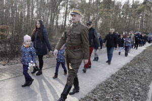 Pamięć o zamordowanych w zgórskim lesie jest wciąż żywa - Radio Kielce Pamięć o zamordowanych w zgórskim lesie jest wciąż żywa - Radio Kielce
