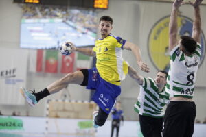 Kielce. Mecz Ligi Mistrzów Industria Kielce - Sporting Lizbona - Radio Kielce