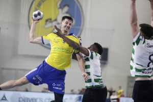 Kielce. Mecz Ligi Mistrzów Industria Kielce - Sporting Lizbona - Radio Kielce