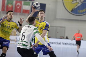 Kielce. Mecz Ligi Mistrzów Industria Kielce - Sporting Lizbona - Radio Kielce