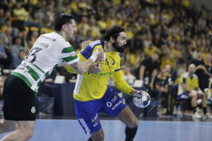 Kielce. Mecz Ligi Mistrzów Industria Kielce - Sporting Lizbona - Radio Kielce