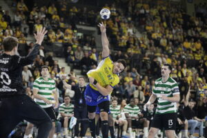 Kielce. Mecz Ligi Mistrzów Industria Kielce - Sporting Lizbona - Radio Kielce