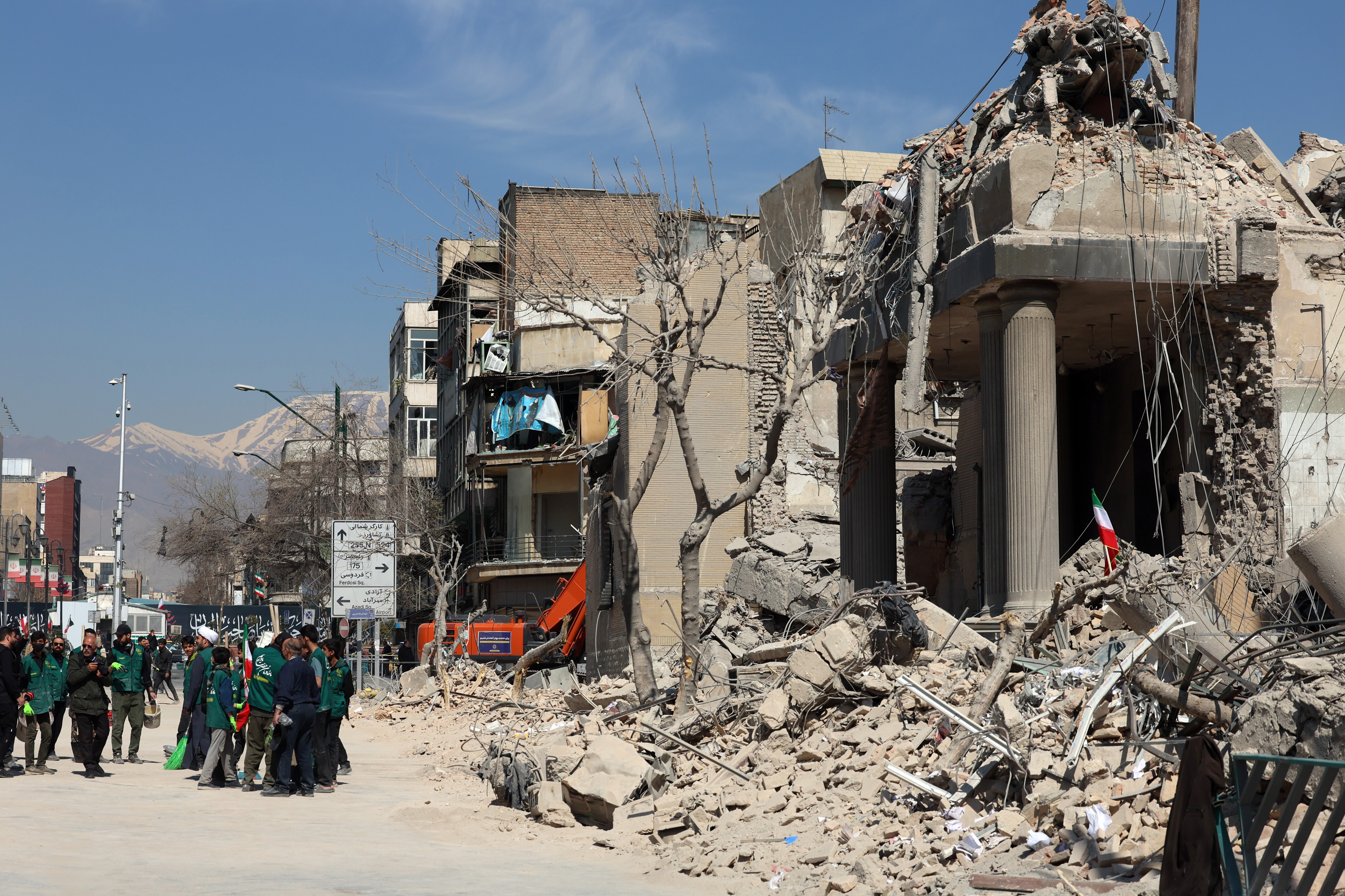 The war will last respective  weeks, according to the expert