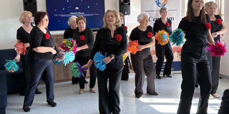 Stacja Senior na dworcu PKP w Skarżysku skupia mieszkańców