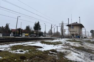 Wolica doczeka się wiaduktu? Apel trafił do ministra - Radio Kielce 06.02.2026. Wolica. Przejazd kolejowy / Fot. Marcin Marszałek - Radio Kielce