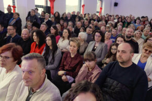 Mają nowoczesne centrum kulturalno-sportowe - Radio Kielce