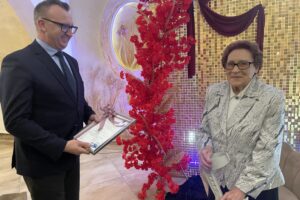 13.02.2026. Sandomierz. Setne urodziny Danuty Targowskiej / Fot. Grażyna Szlęzak - Radio Kielce