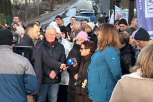 INTERWENCJA. Rodzice przeciwni likwidacji szkoły - Radio Kielce