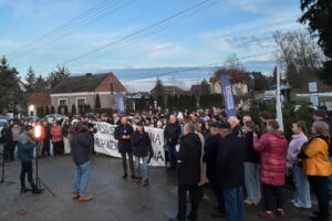 INTERWENCJA. Rodzice przeciwni likwidacji szkoły - Radio Kielce