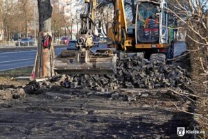 Kolejne remonty w ramach miejskiego programu „Bezpieczny chodnik” - Radio Kielce