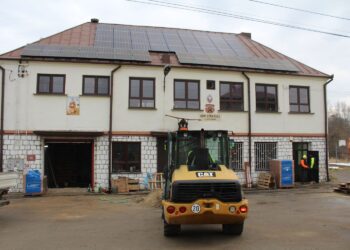 Dzierążnia w powiecie pińczowskim. Remont remizy Ochotniczej Straży Pożarnej / Fot. Marta Gajda-Kruk - Radio Kielce