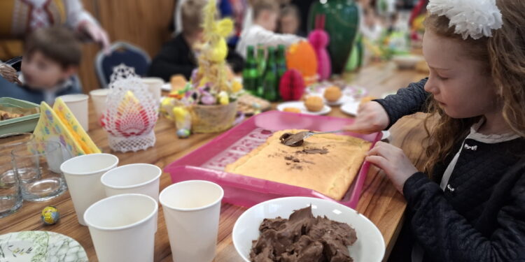 Warsztaty wielkanocne połączyły pokolenia