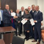 Podpisanie umowy na budowę blisko 10 kilometrów sieci wodociągowej w południowej części gminy Kazimierza Wielka / Fot. Związek Międzygminny „Nidzica”